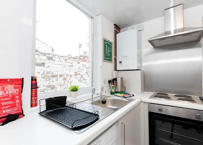 Middlesbrough House * TEESSIDE